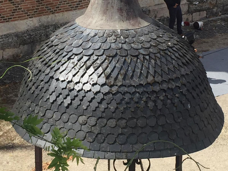 Charpente sur un monument historique Nous préservons notre patrimoine en rénovant les charpentes des monuments classés